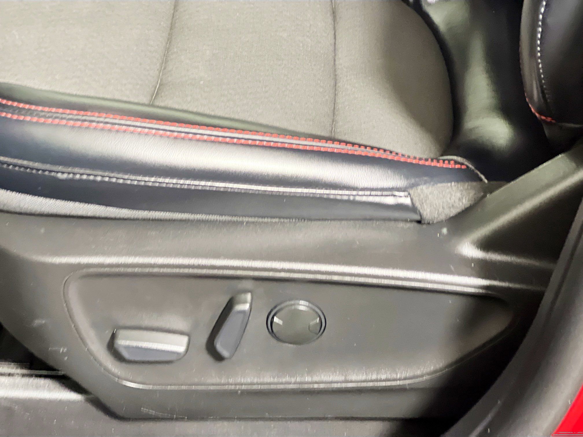 Used 2024 Ford Escape ST-Line image 15