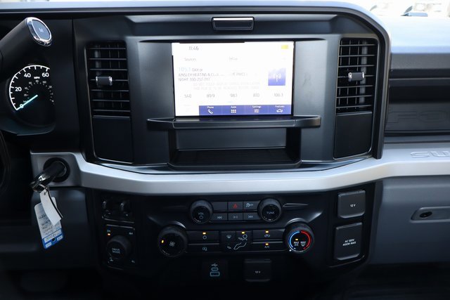 New 2026 Ford F250 XL w/ XL Chrome Package image 5