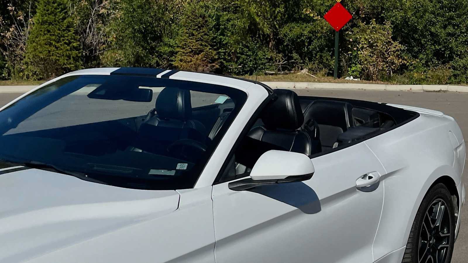 Used 2019 Ford Mustang GT Premium w/ Equipment Group 401A RWD image 22