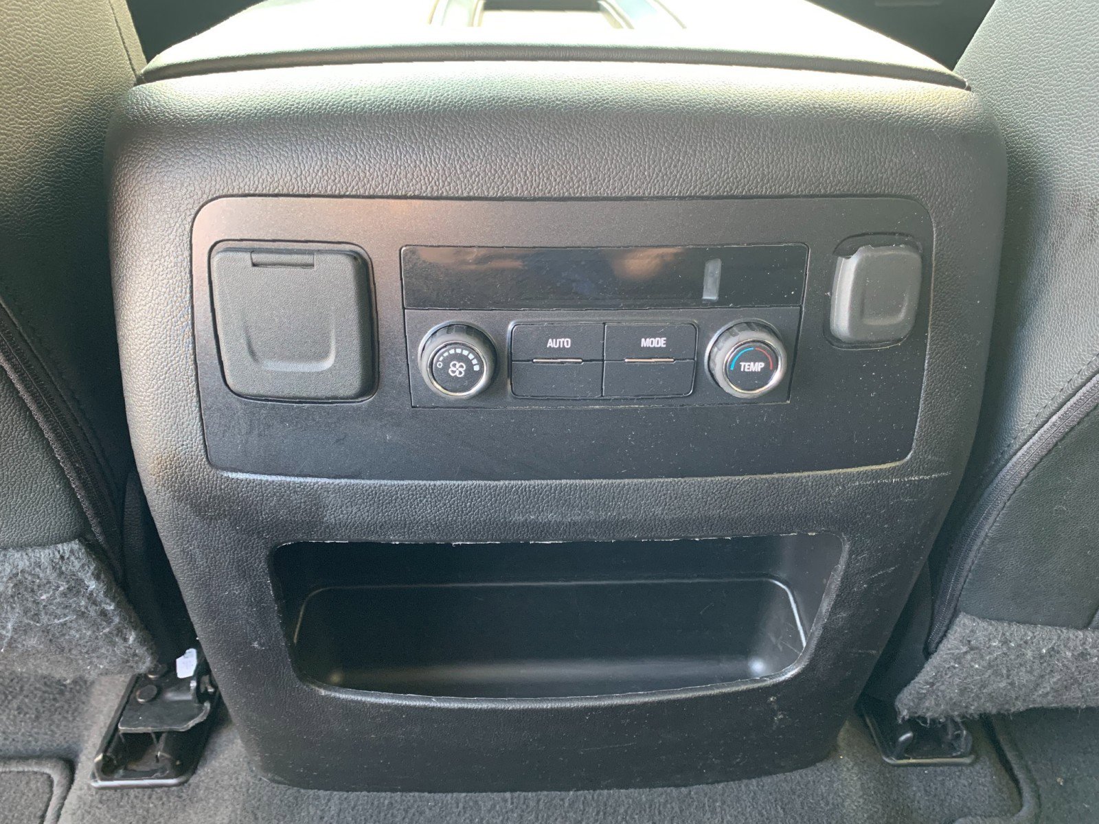 Used 2019 Chevrolet Tahoe LT image 31