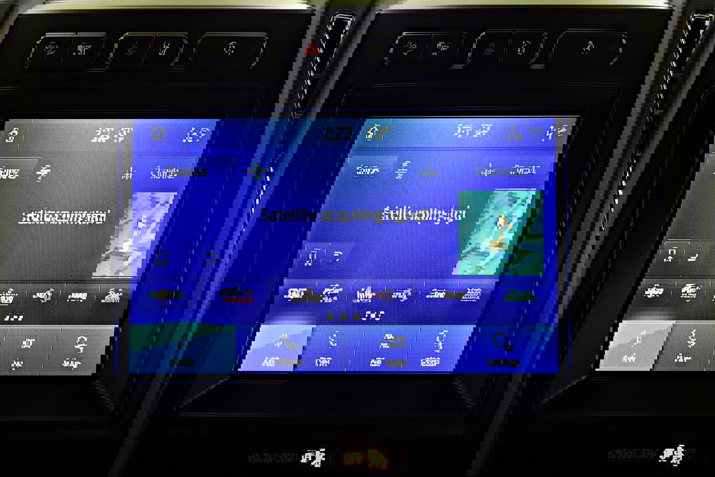 Used 2021 Ford Expedition XLT image 10