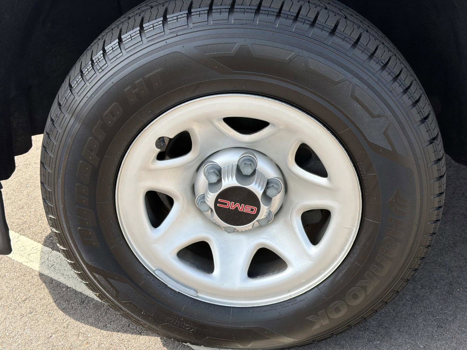 Certified 2018 GMC Sierra 1500 2WD Regular Cab image 9