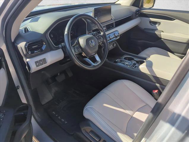 Used 2024 Honda Pilot Touring image 8