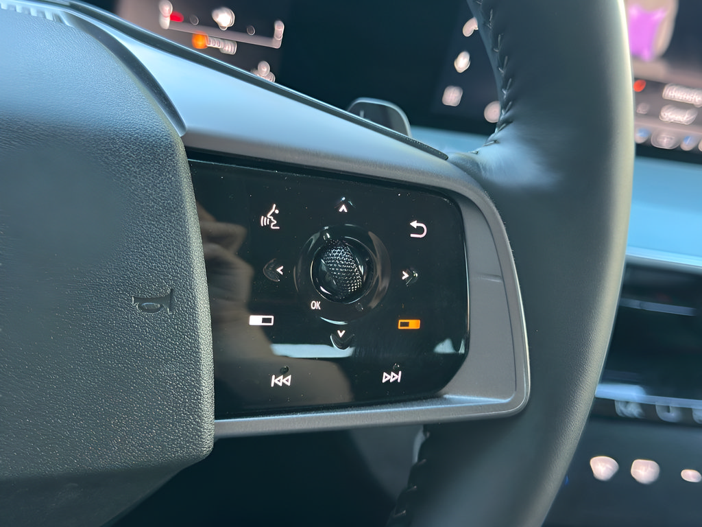 Used 2025 Nissan Murano Platinum AWD/4WD image 19