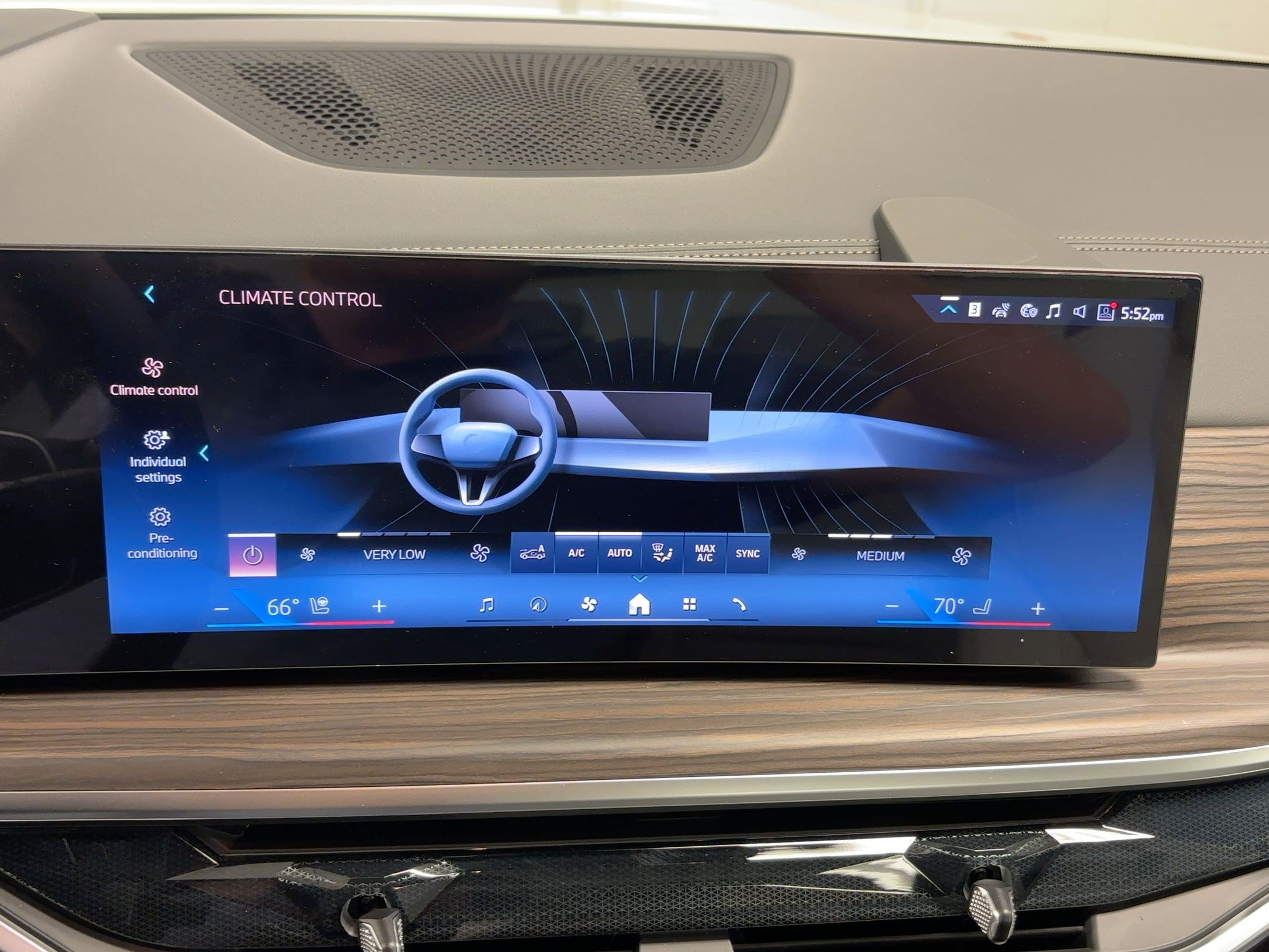 New 2026 BMW X5 sDrive40i w/ Premium Package RWD image 24