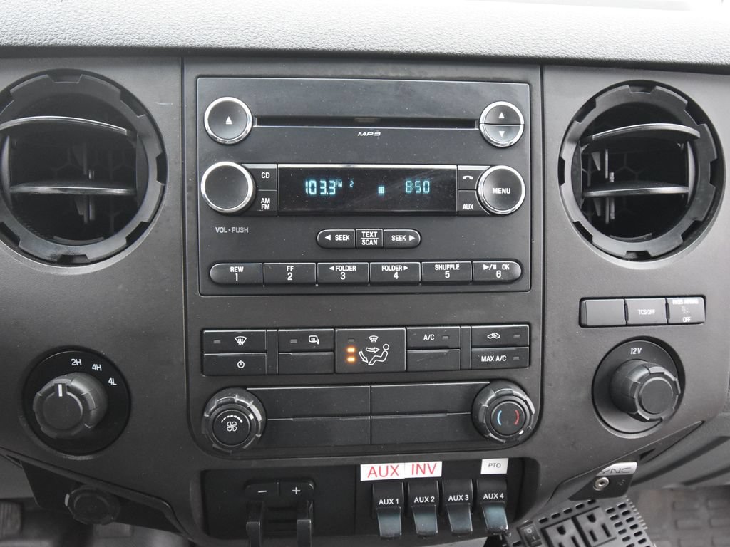 Used 2016 Ford F550 4x4 Regular Cab Super Duty image 30