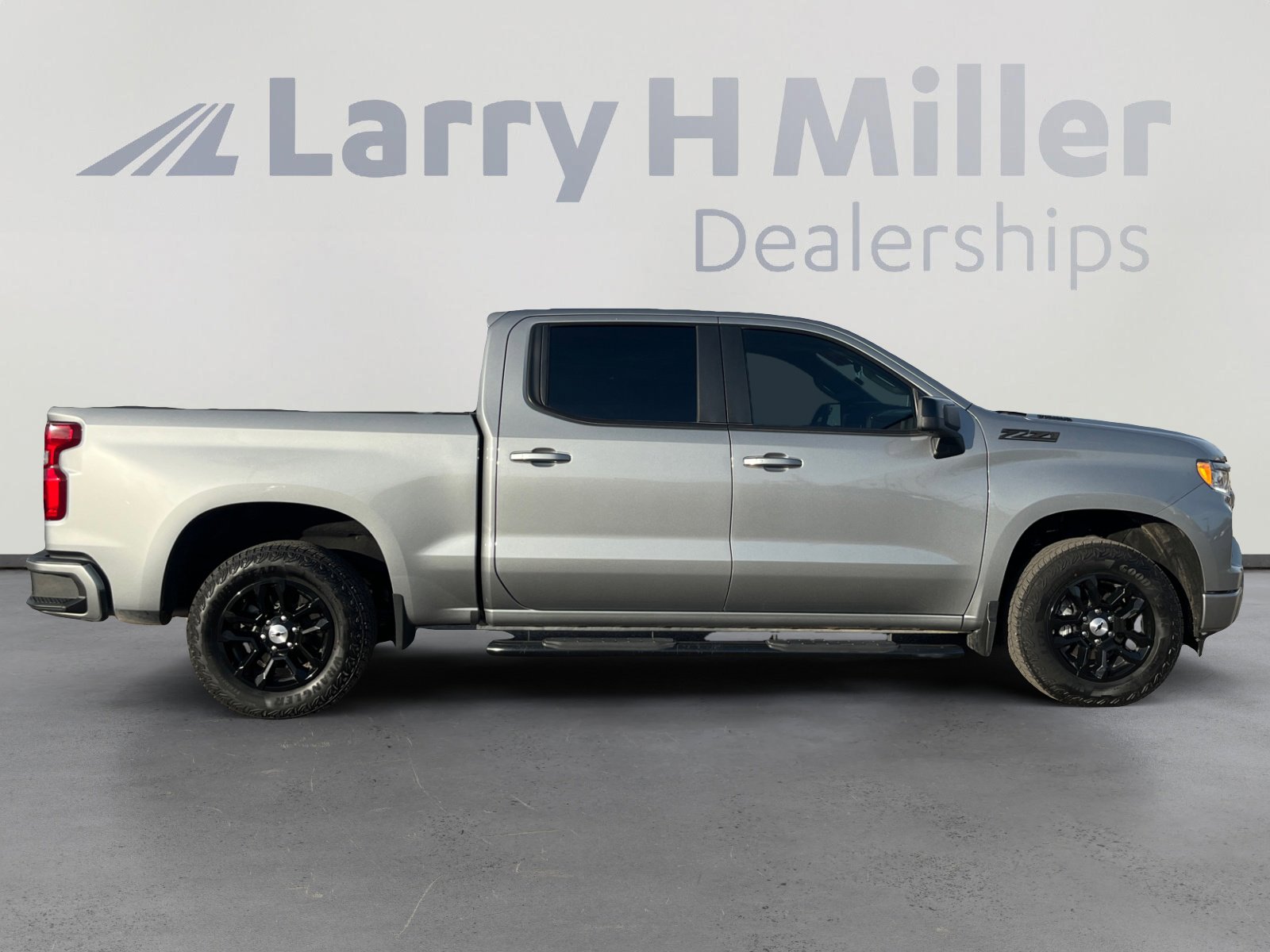 Used 2024 Chevrolet Silverado 1500 RST image 6