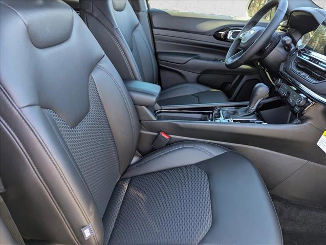 New 2026 Jeep Compass Latitude image 27