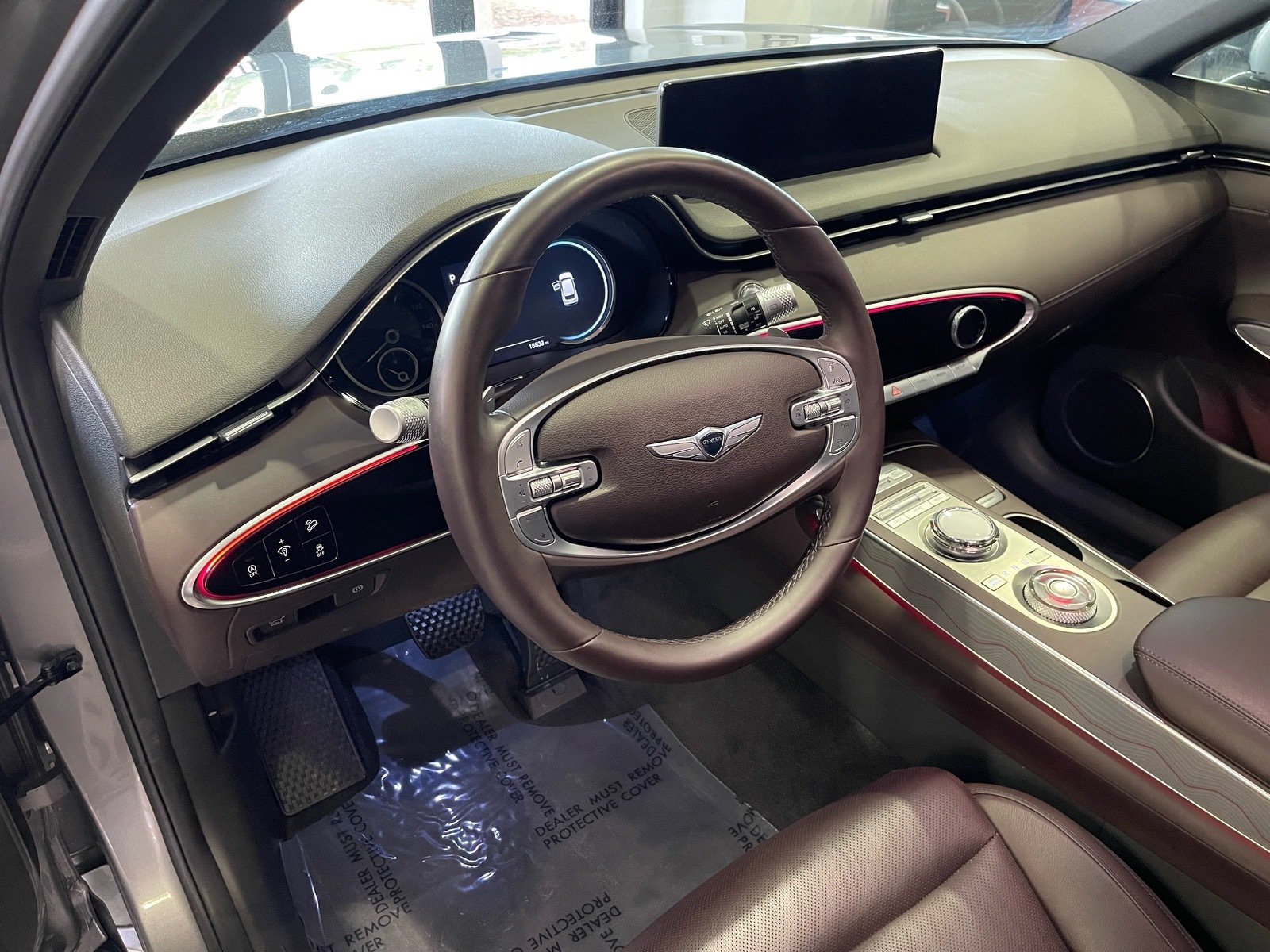 Used 2025 Genesis GV70 2.5T w/ Advanced Package AWD/4WD image 25