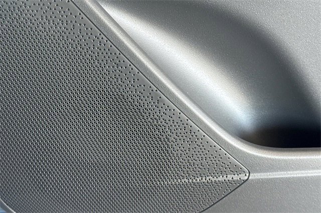 New 2025 Kia Niro EX image 21