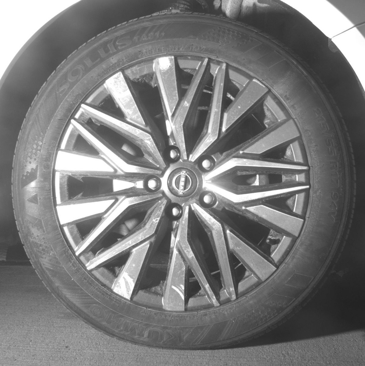 Used 2025 Nissan Altima 2.5 SV image 13