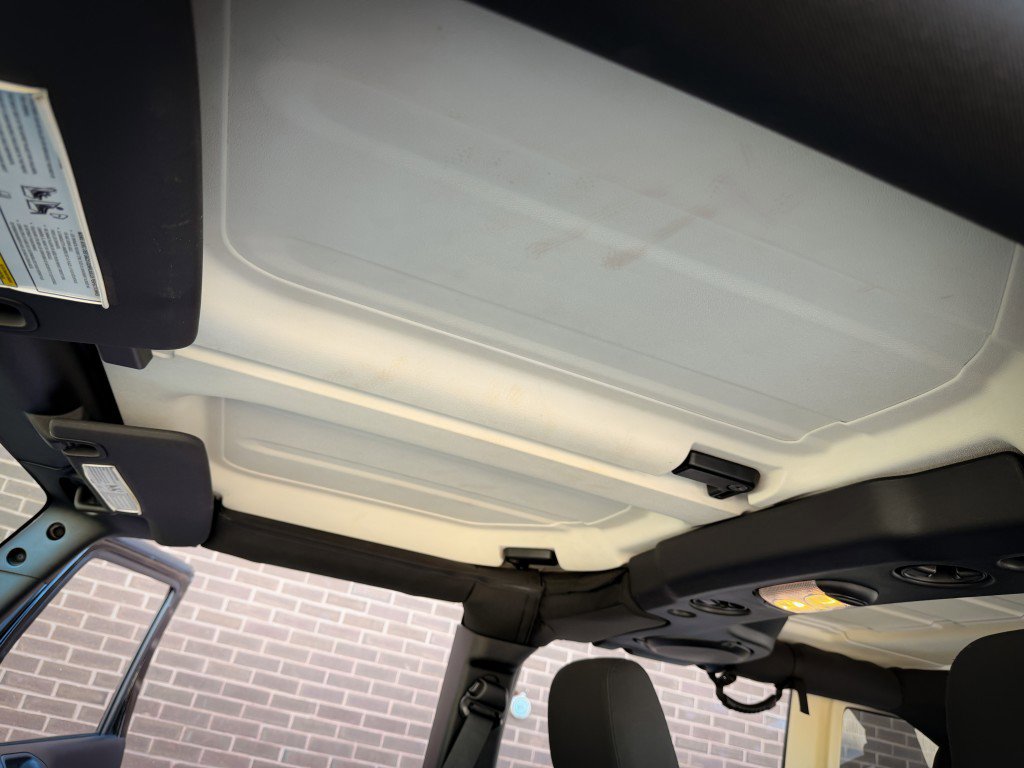 Used 2011 Jeep Wrangler Unlimited Sahara w/ Dual Top Group image 13