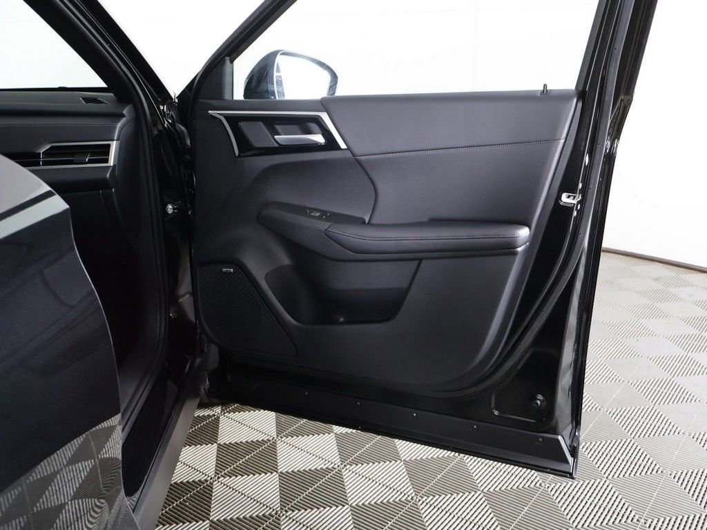 New 2026 Mitsubishi Outlander LE FWD image 23