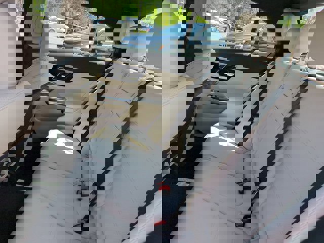 Used 2025 Mercedes-Benz C 300 Sedan image 13