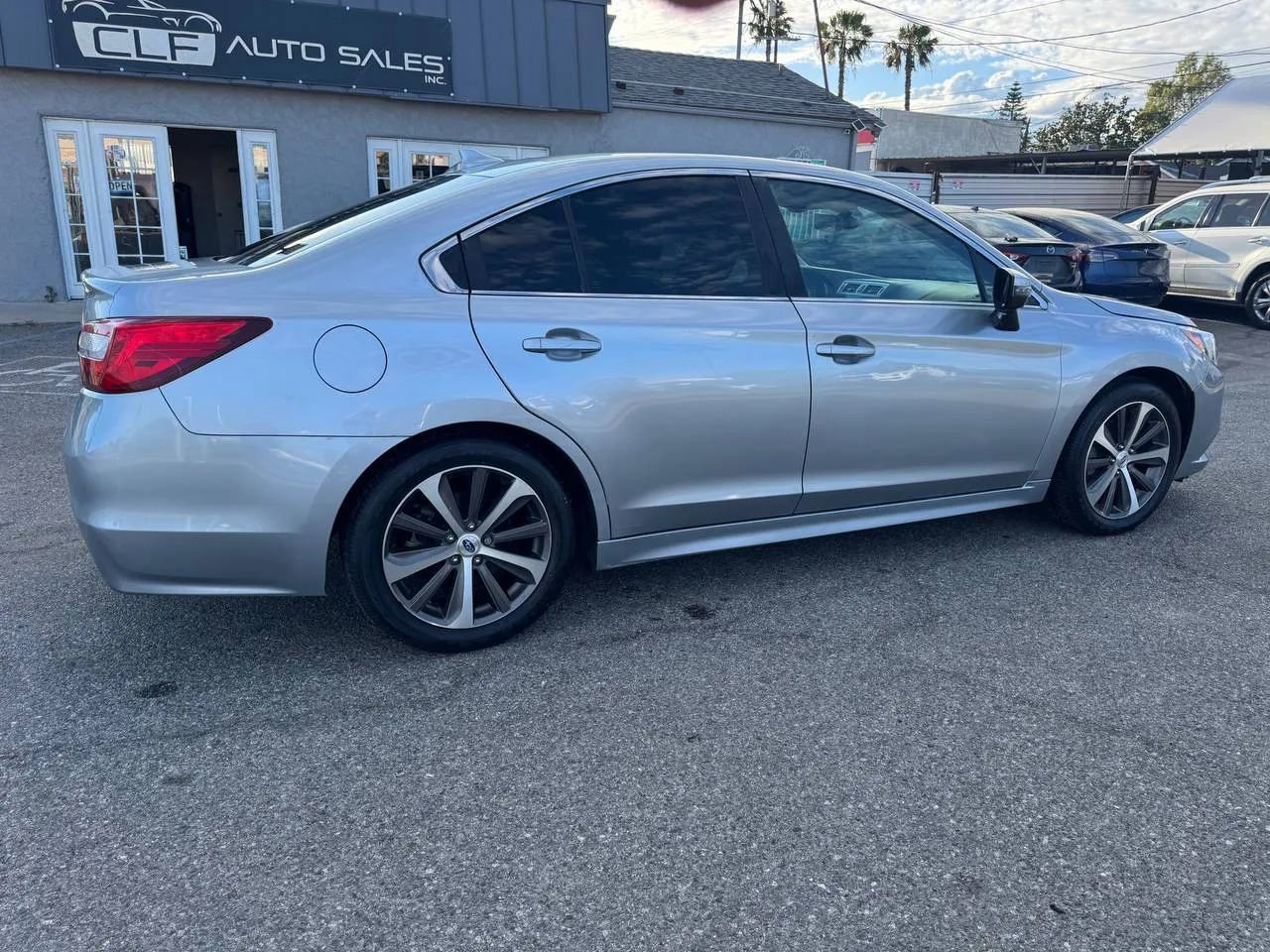 Used 2017 Subaru Legacy 3.6R Limited AWD/4WD image 8