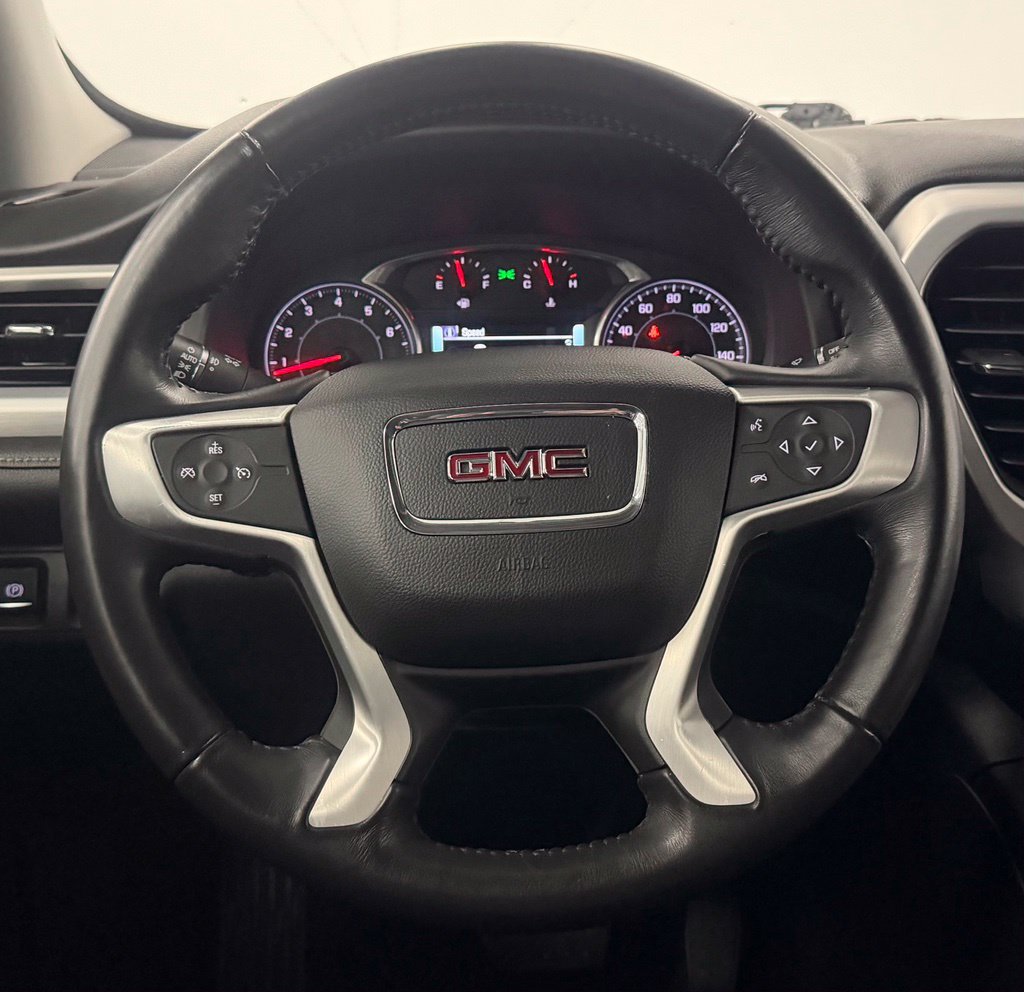Used 2017 GMC Acadia SLT FWD image 16
