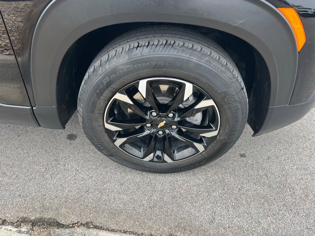Used 2022 Chevrolet TrailBlazer LT w/ Convenience Package FWD image 9