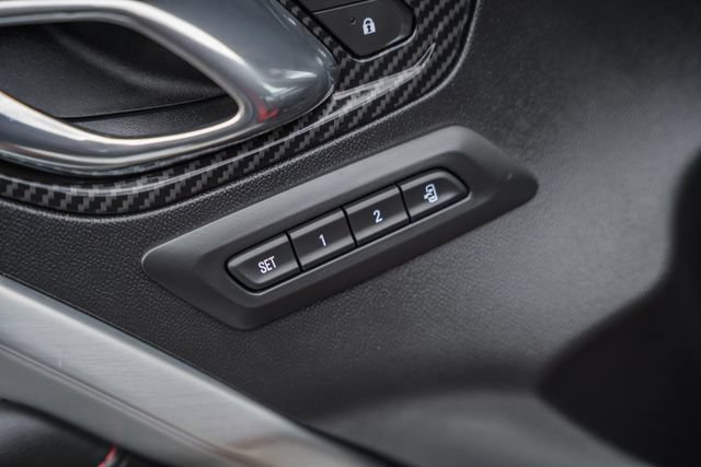Used 2016 Chevrolet Camaro SS RWD image 37