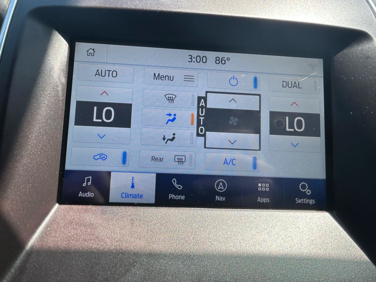 Used 2016 Ford Edge Sport w/ Equipment Group 401A AWD/4WD image 23