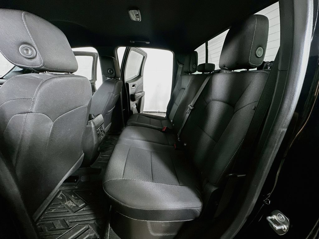 Used 2024 GMC Canyon Elevation w/ Convenience Package AWD/4WD image 16