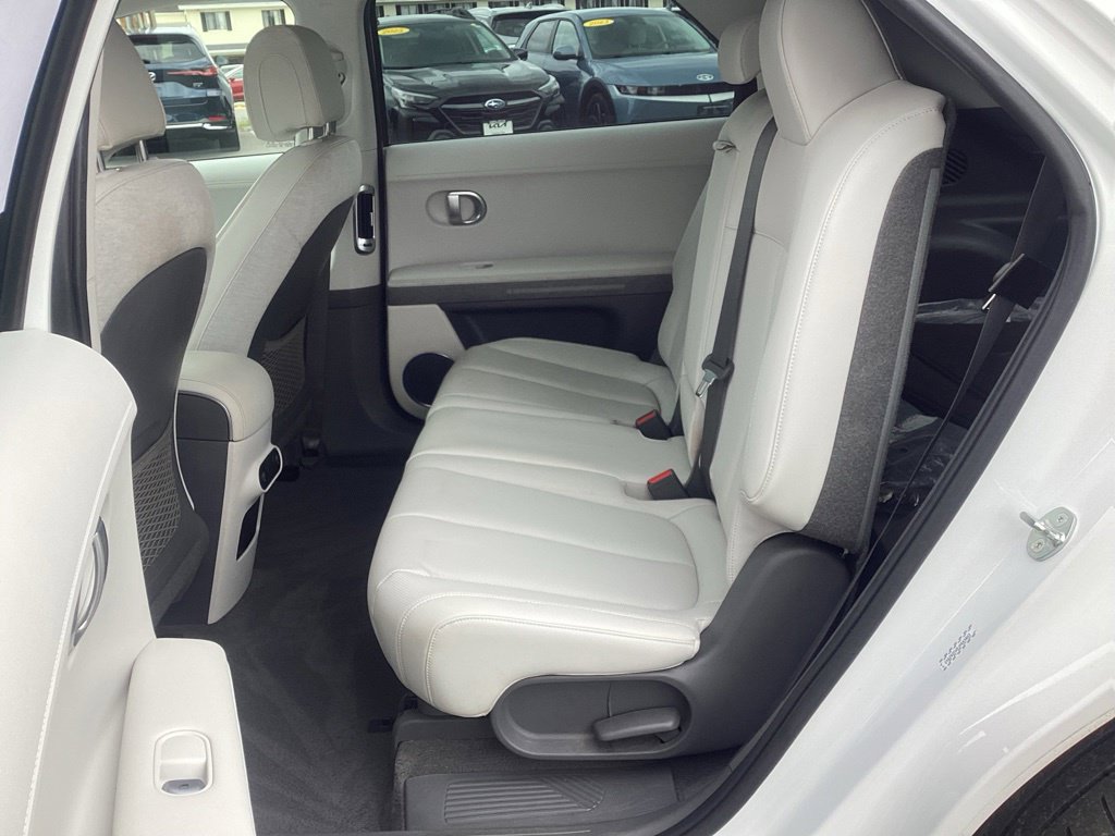 Used 2023 Hyundai Ioniq 5 SEL w/ Cargo Package AWD/4WD image 16