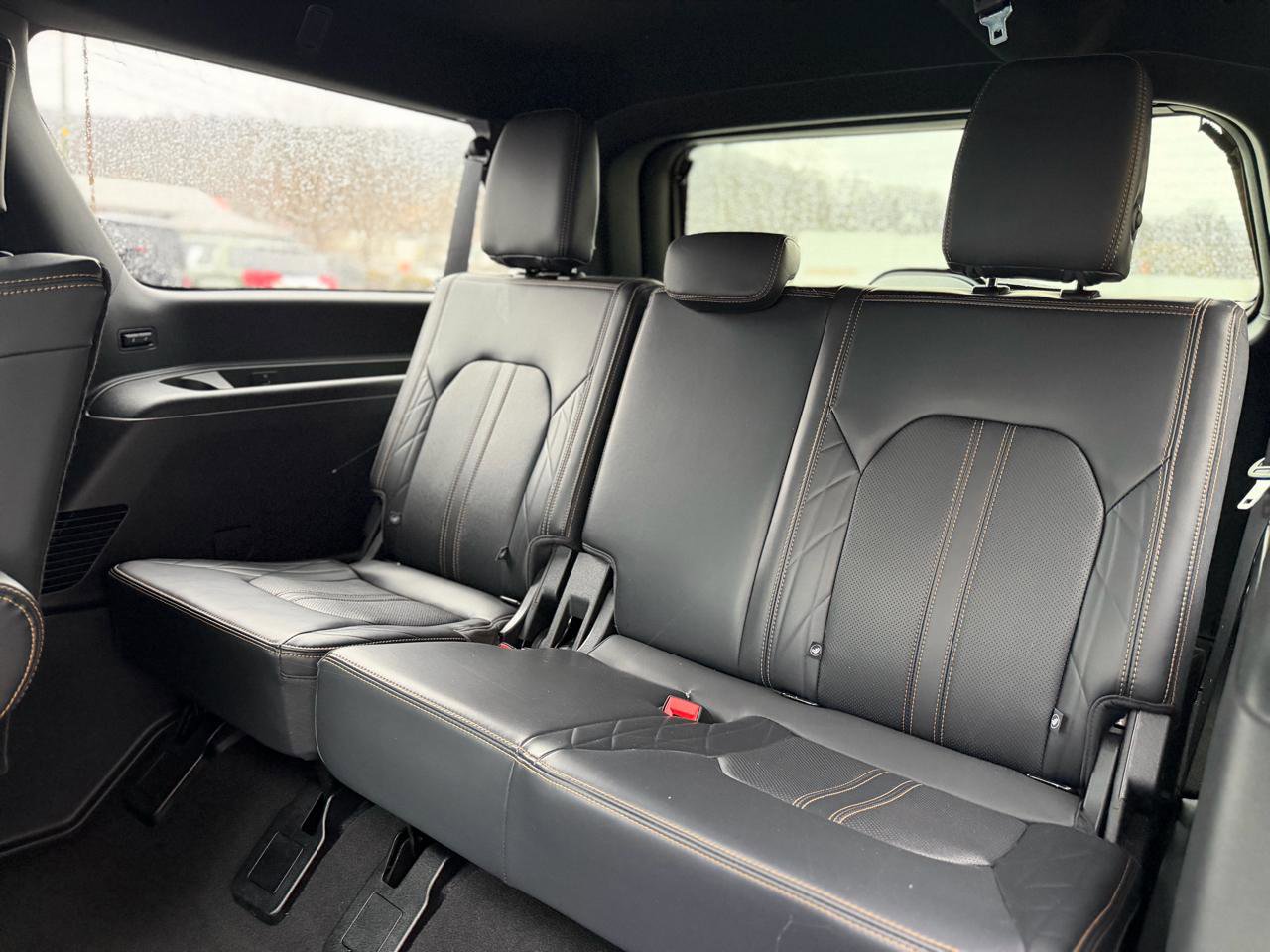 Used 2024 Ford Expedition Max Platinum image 31