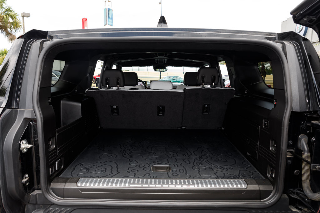 Used 2025 GMC Hummer EV 2X AWD/4WD image 16