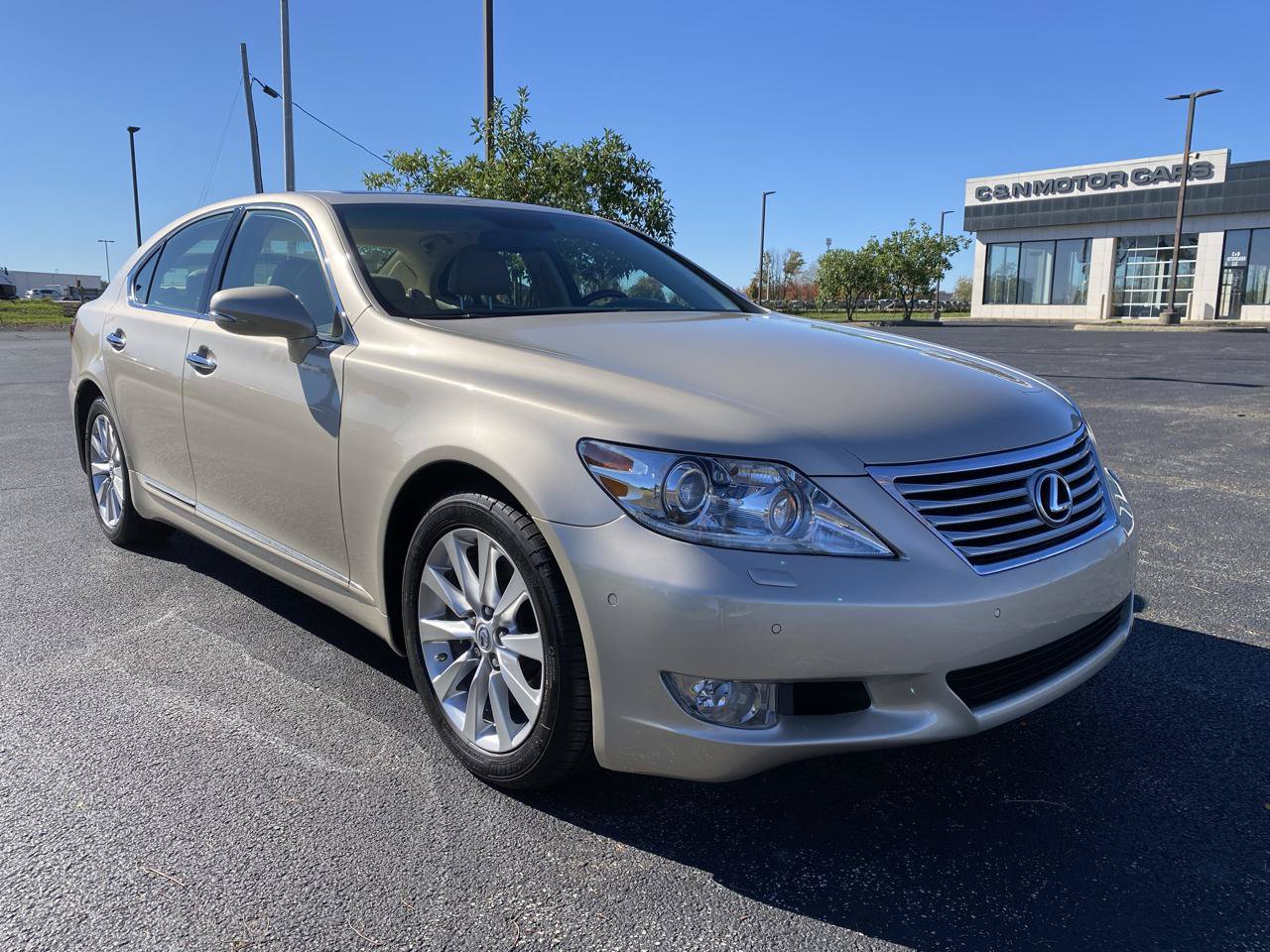 Used 2011 Lexus LS 460 AWD w/ Luxury Value Edition image 3