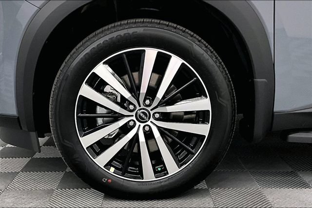 New 2025 Nissan Pathfinder Platinum w/ Lighting Package (N93) AWD/4WD image 12