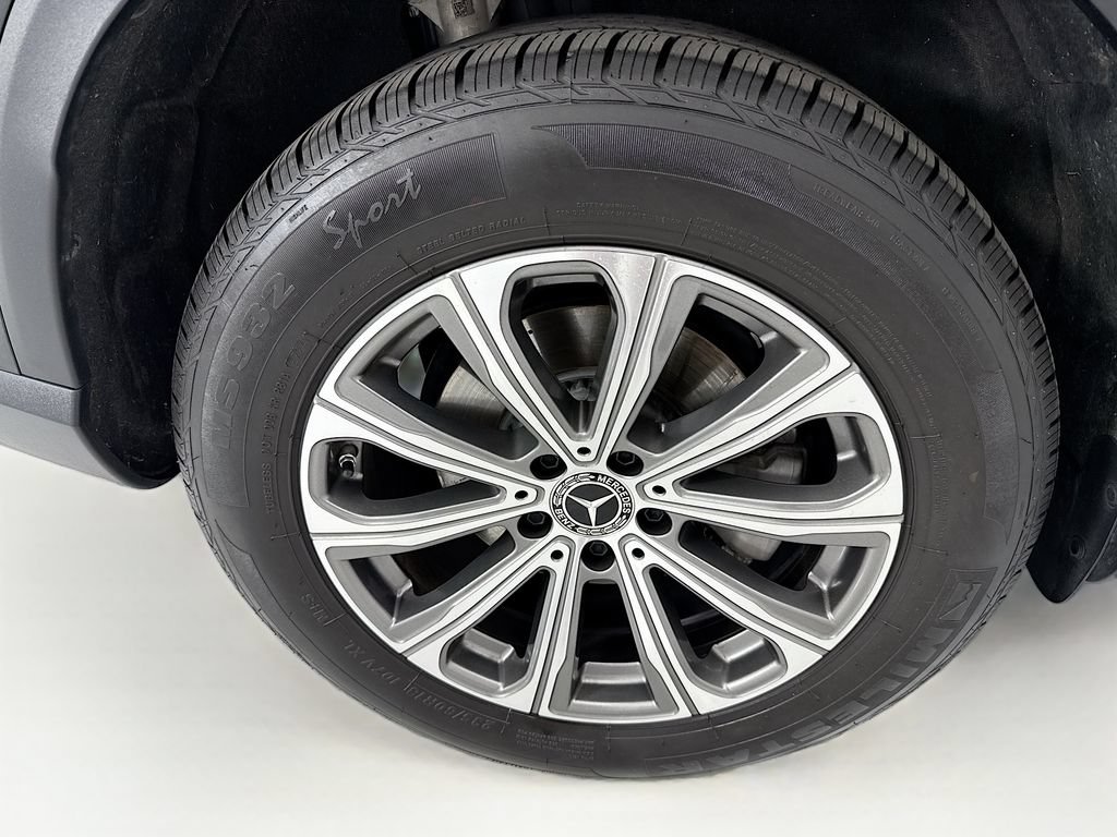 Used 2023 Mercedes-Benz GLC 300 image 32