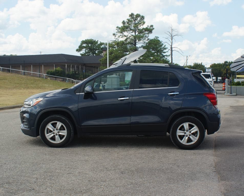 Used 2018 Chevrolet Trax LT w/ LT Convenience Package AWD/4WD image 10