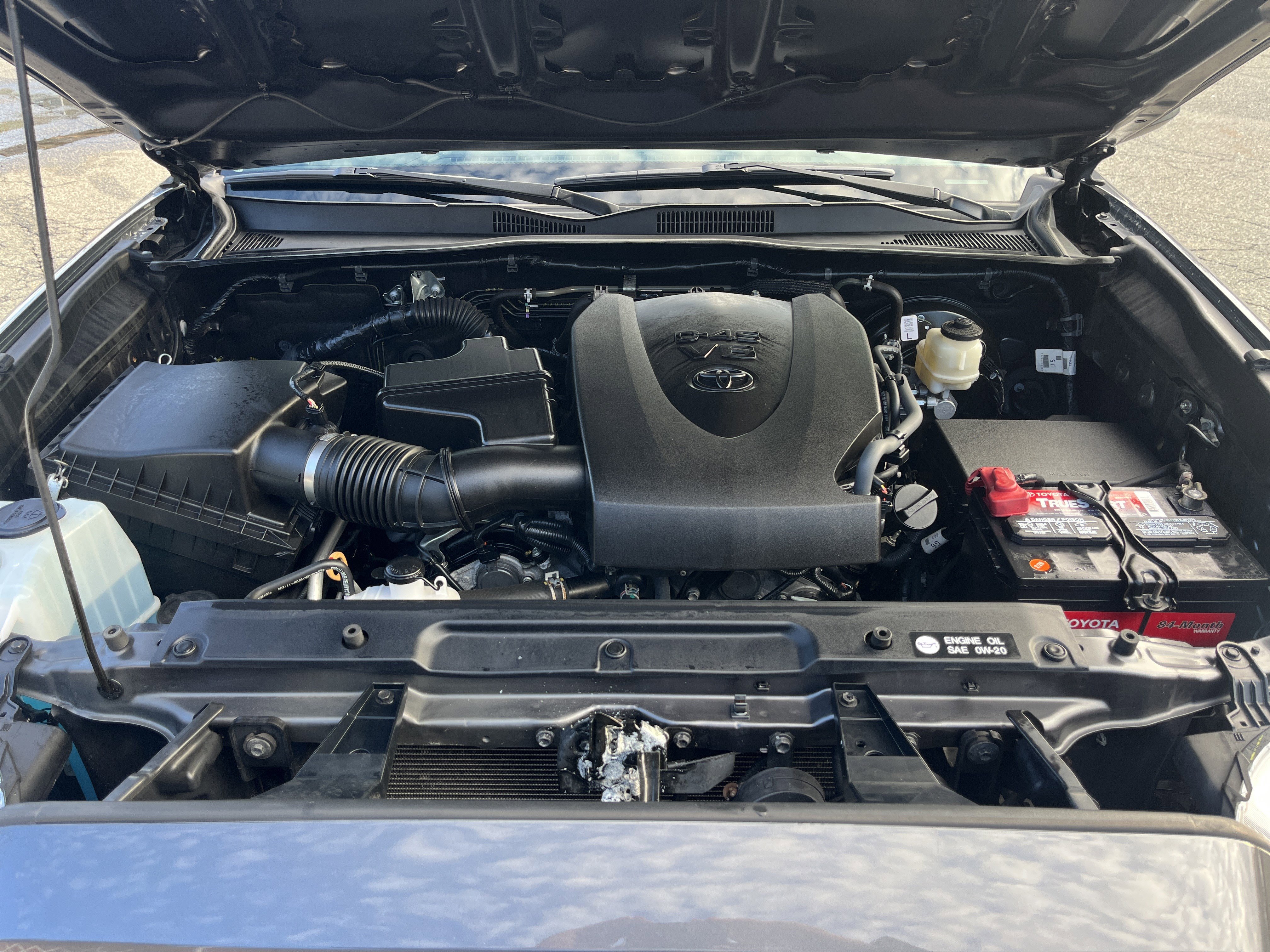 Used 2018 Toyota Tacoma SR5 image 32
