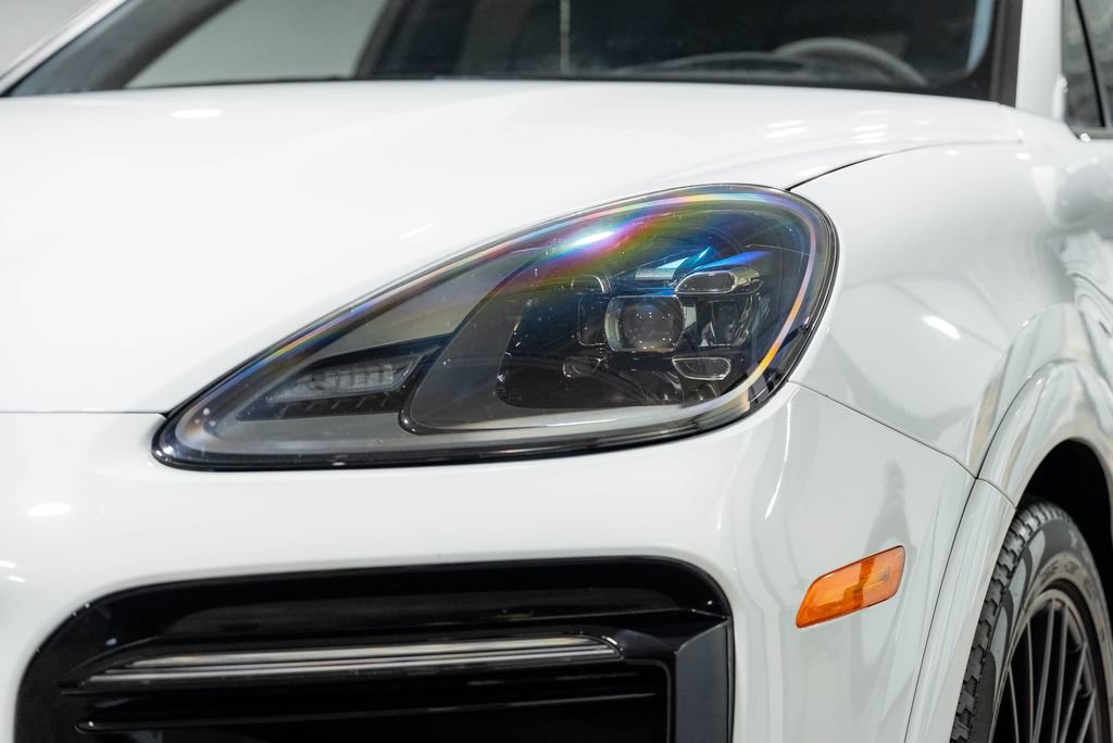 Used 2021 Porsche Cayenne GTS AWD/4WD image 19