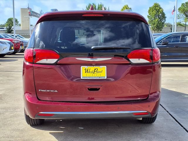Used 2017 Chrysler Pacifica Touring-L Plus w/ Advanced Safetytec Group FWD image 22