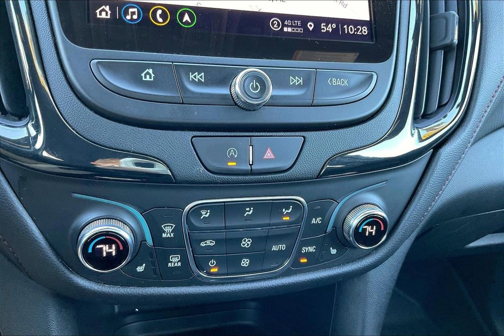 Used 2022 Chevrolet Equinox RS w/ Infotainment Package image 31