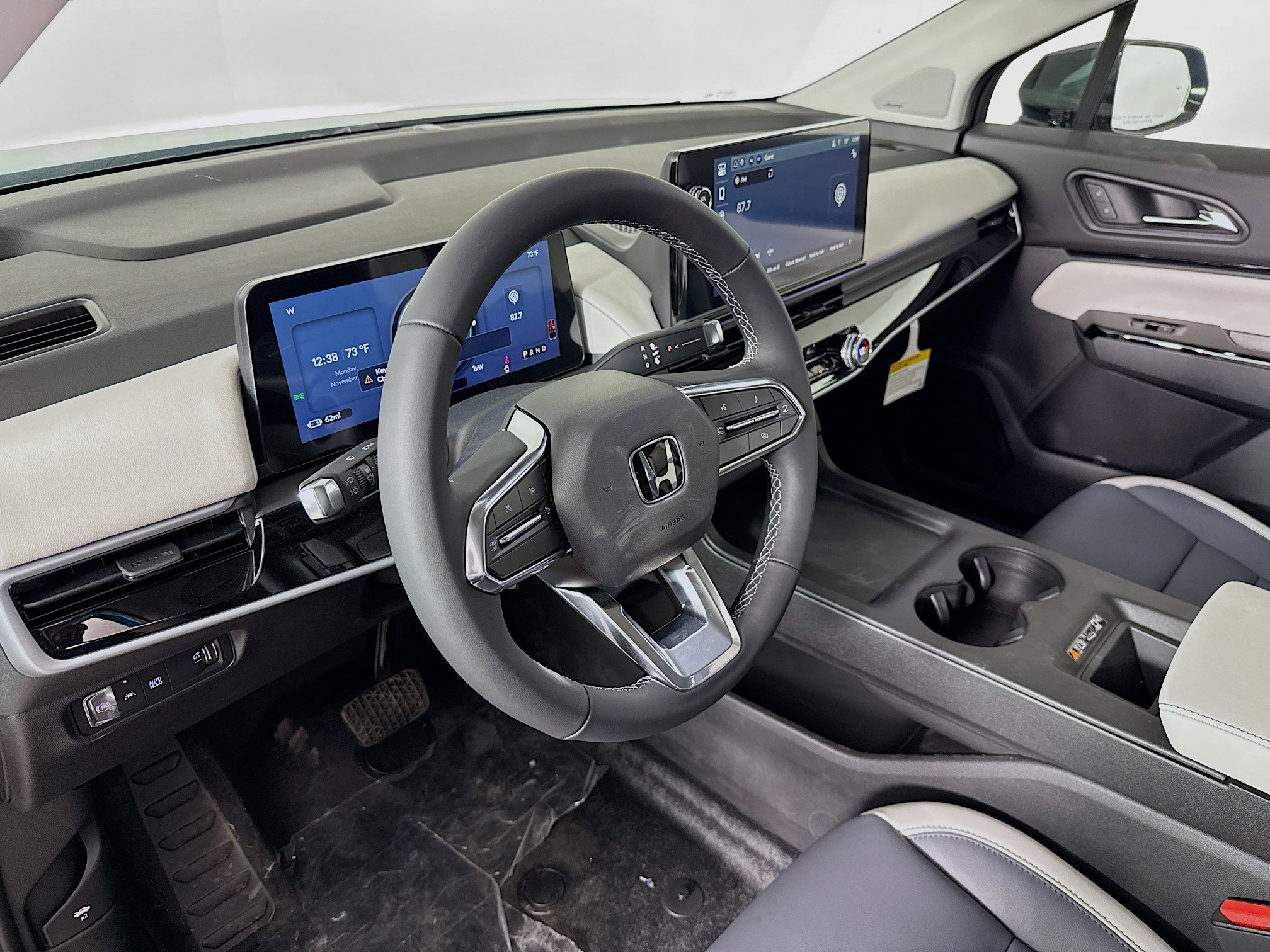 New 2026 Honda Prologue Touring image 8