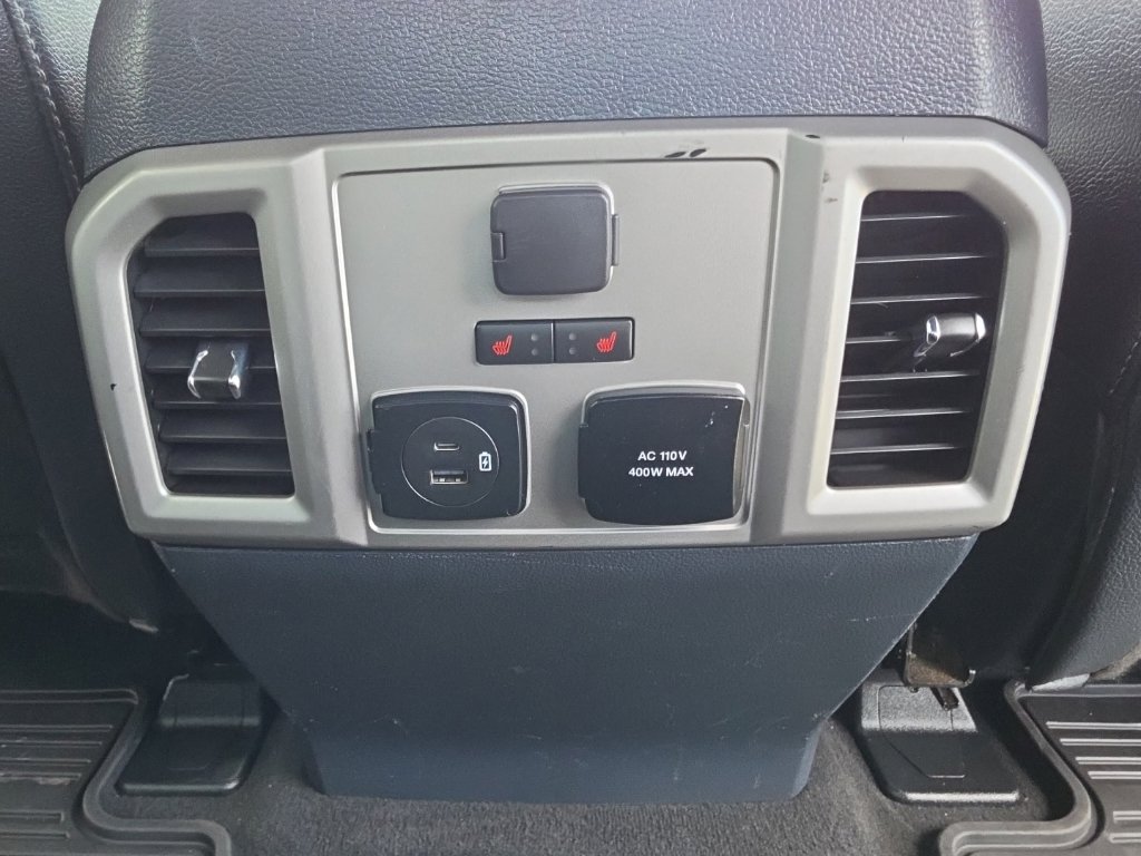 Used 2022 Ford F250 Lariat w/ Lariat Ultimate Package AWD/4WD image 36