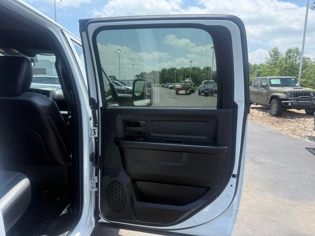 Used 2023 RAM 3500 Tradesman w/ Chrome Appearance Group AWD/4WD image 50