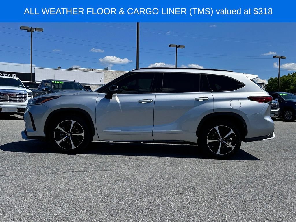 Used 2021 Toyota Highlander XSE AWD/4WD image 7