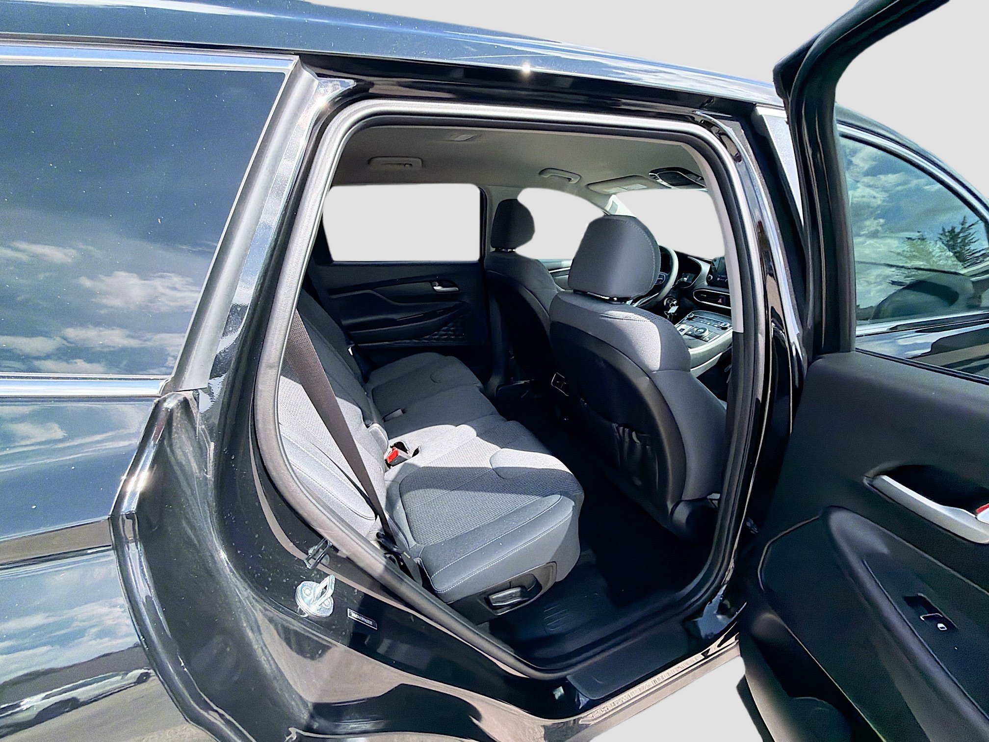 Used 2023 Hyundai Santa Fe SE FWD image 25