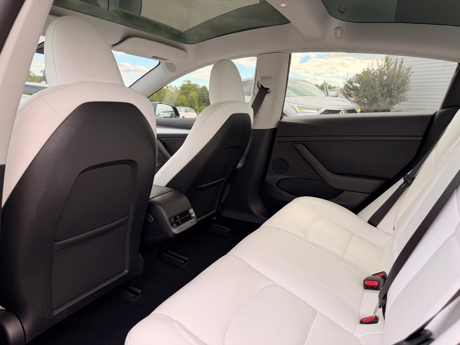 Used 2023 Tesla Model 3 Standard Range RWD image 17