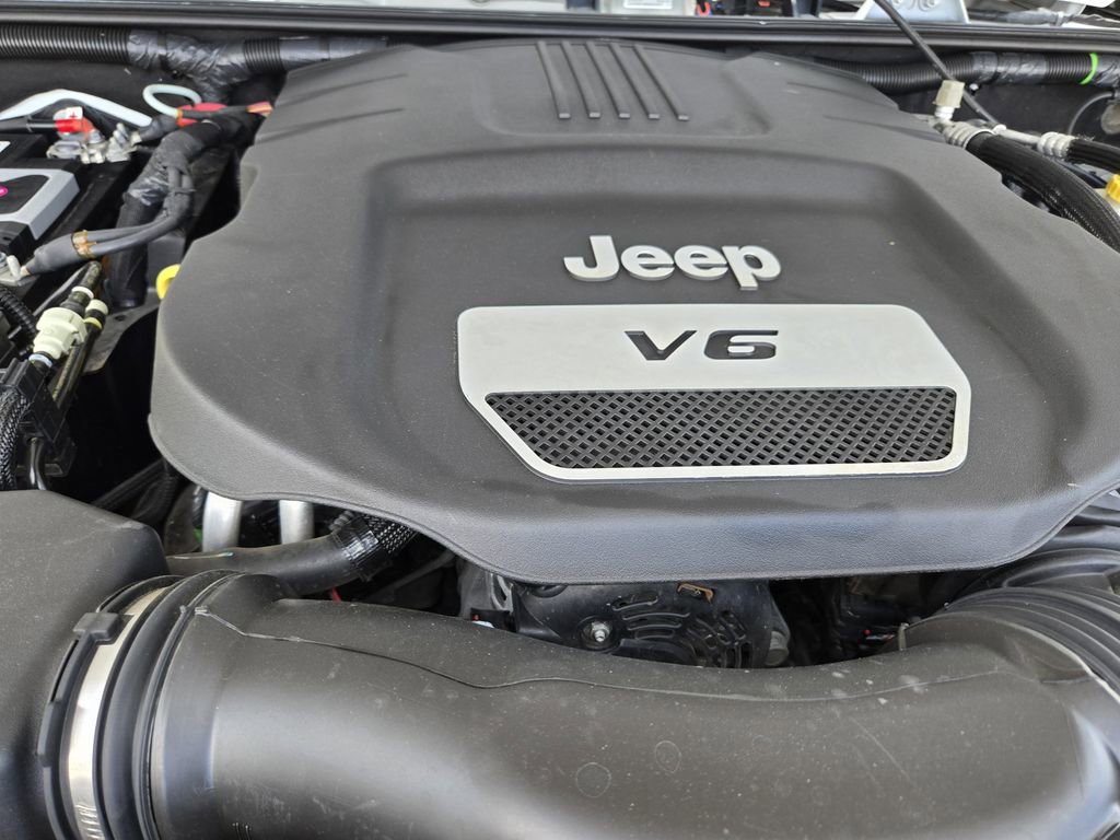 Used 2016 Jeep Wrangler Unlimited Sport image 30