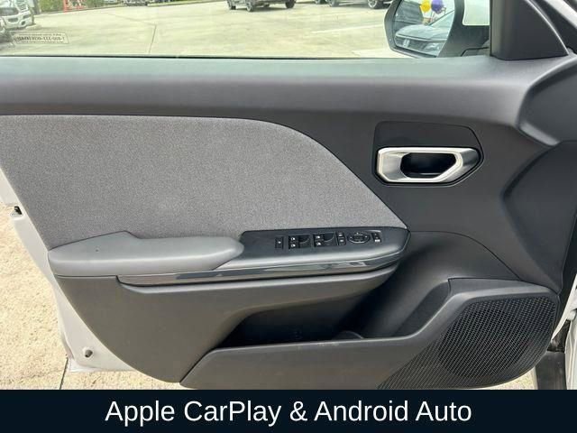 Used 2025 Kia K4 EX image 24