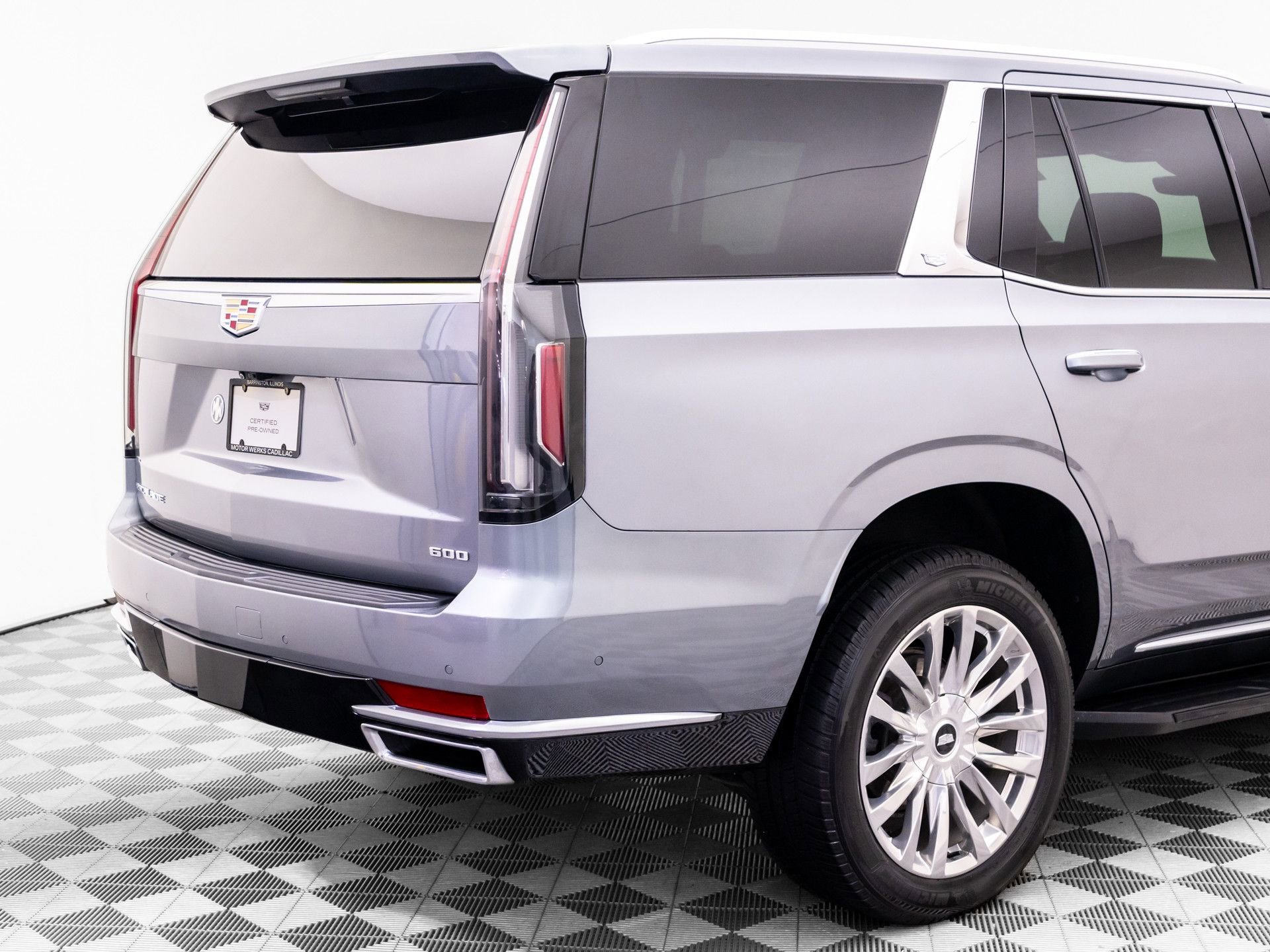 Certified 2021 Cadillac Escalade Premium Luxury AWD/4WD image 44