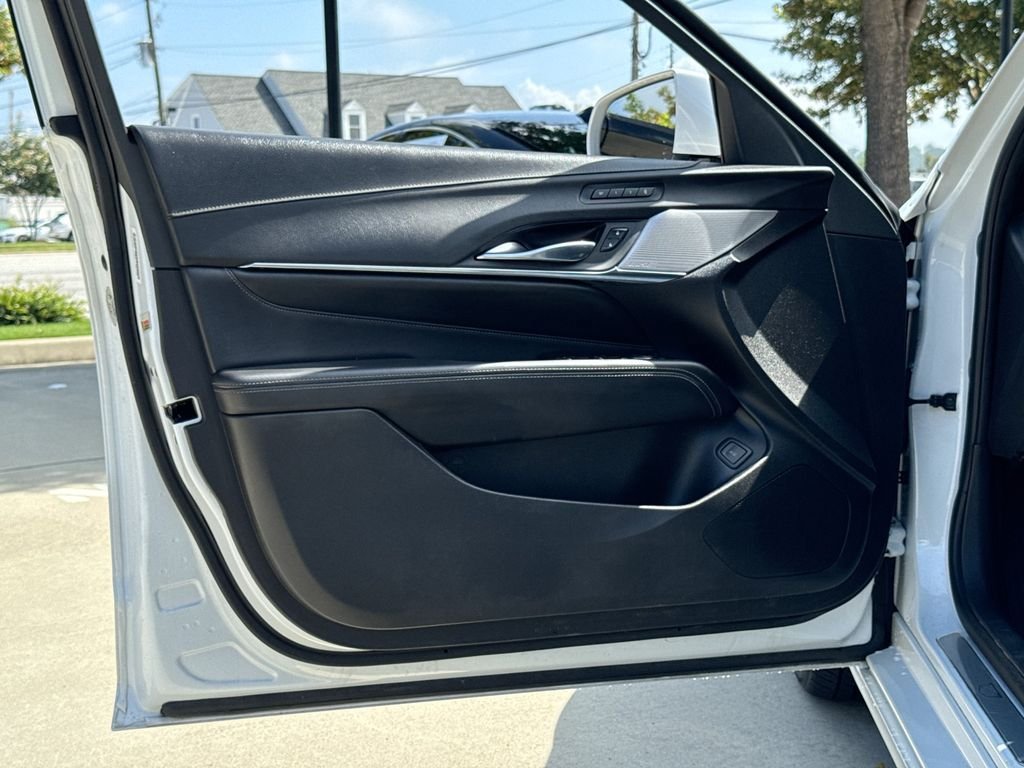 Used 2024 Cadillac CT4 Premium Luxury RWD image 12