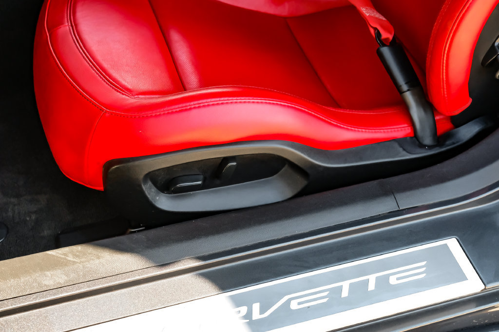 Used 2018 Chevrolet Corvette Z06 RWD image 24