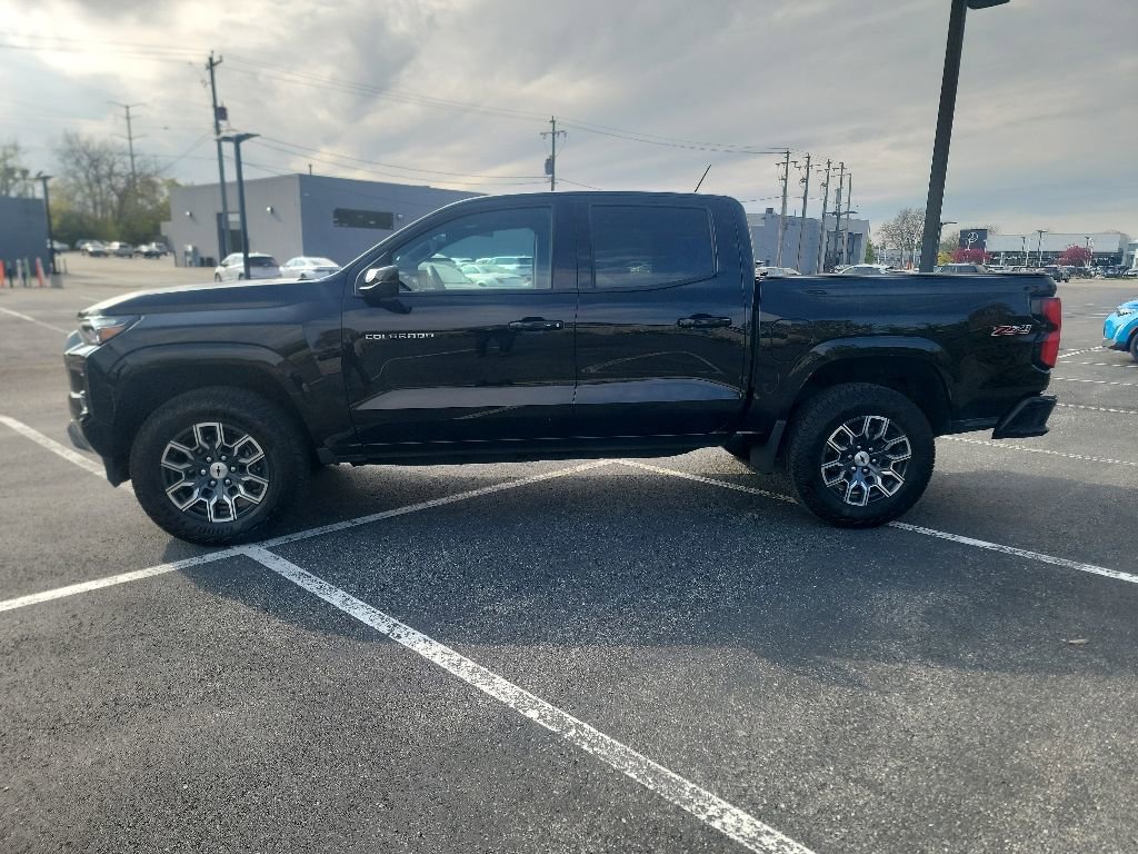 Used 2024 Chevrolet Colorado Z71 w/ Z71 Convenience Package 2 AWD/4WD image 2