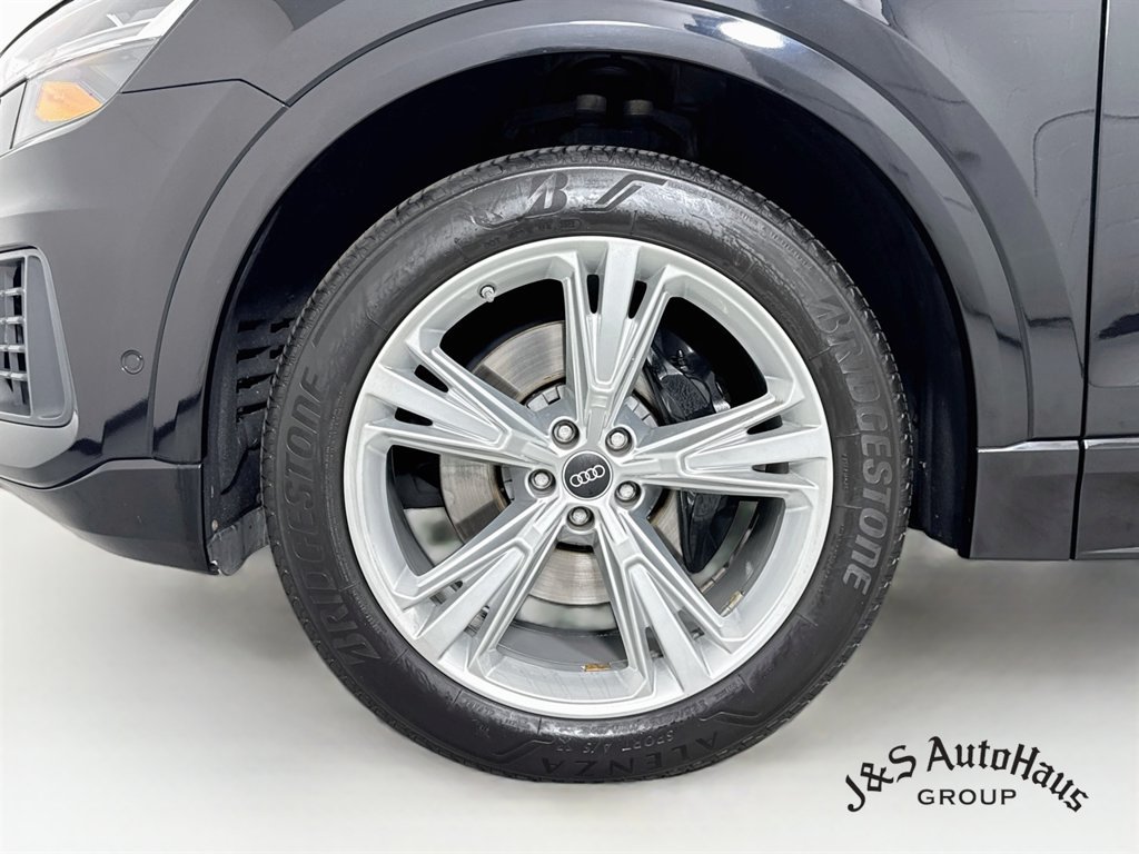 Used 2022 Audi Q8 Premium Plus w/ Premium Plus Package AWD/4WD image 39