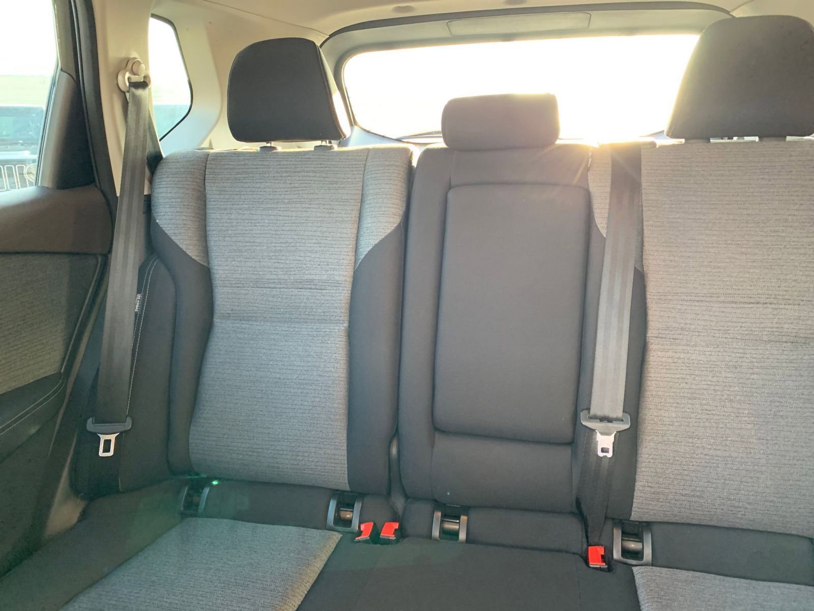 Used 2023 Nissan Rogue SV image 39