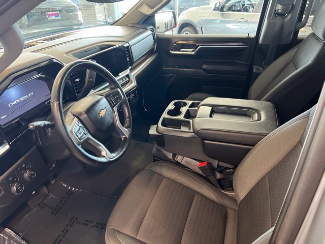 Used 2023 Chevrolet Silverado 1500 LT w/ Protection Package AWD/4WD image 3